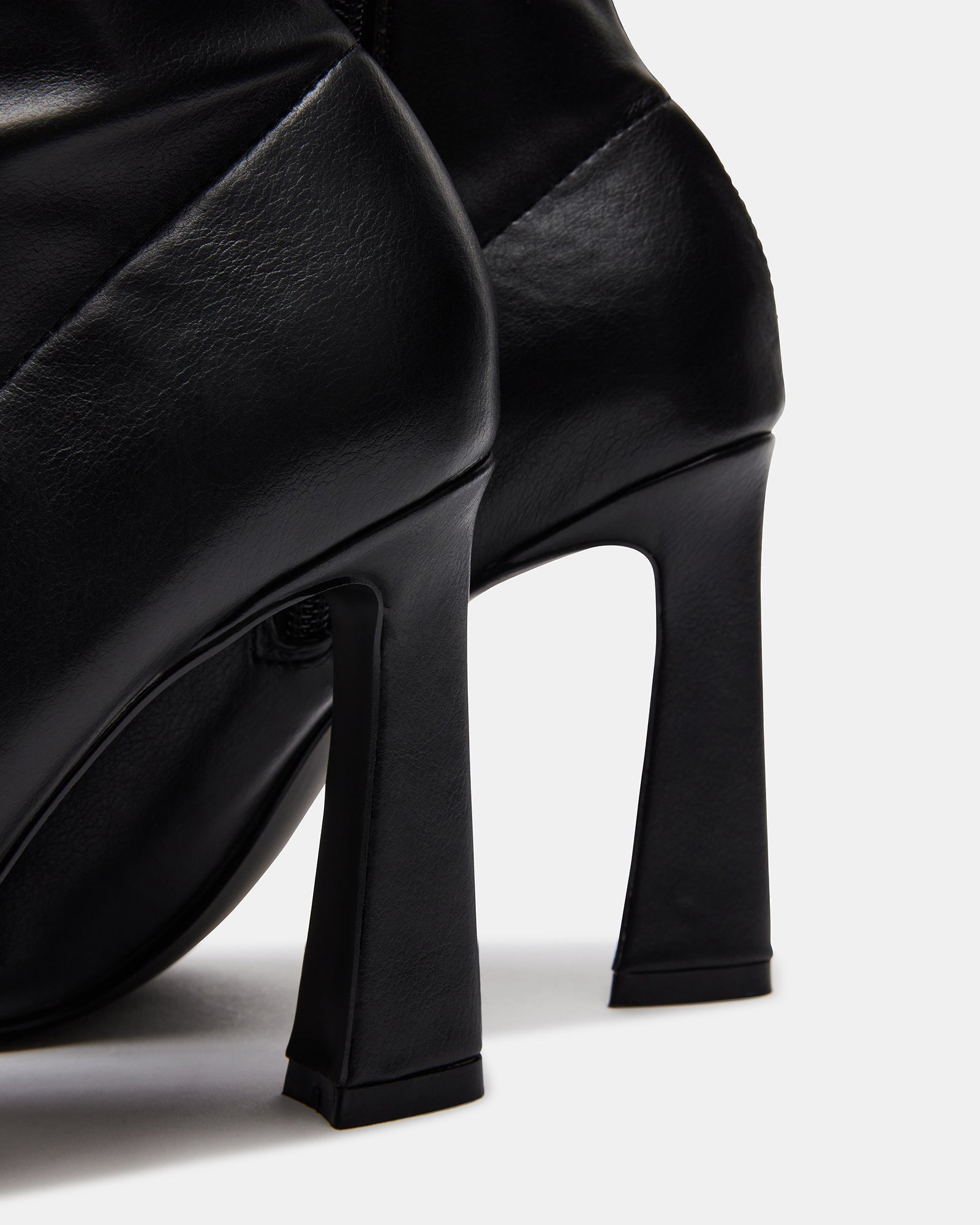 STRUT BLACK - SM REBOOTED