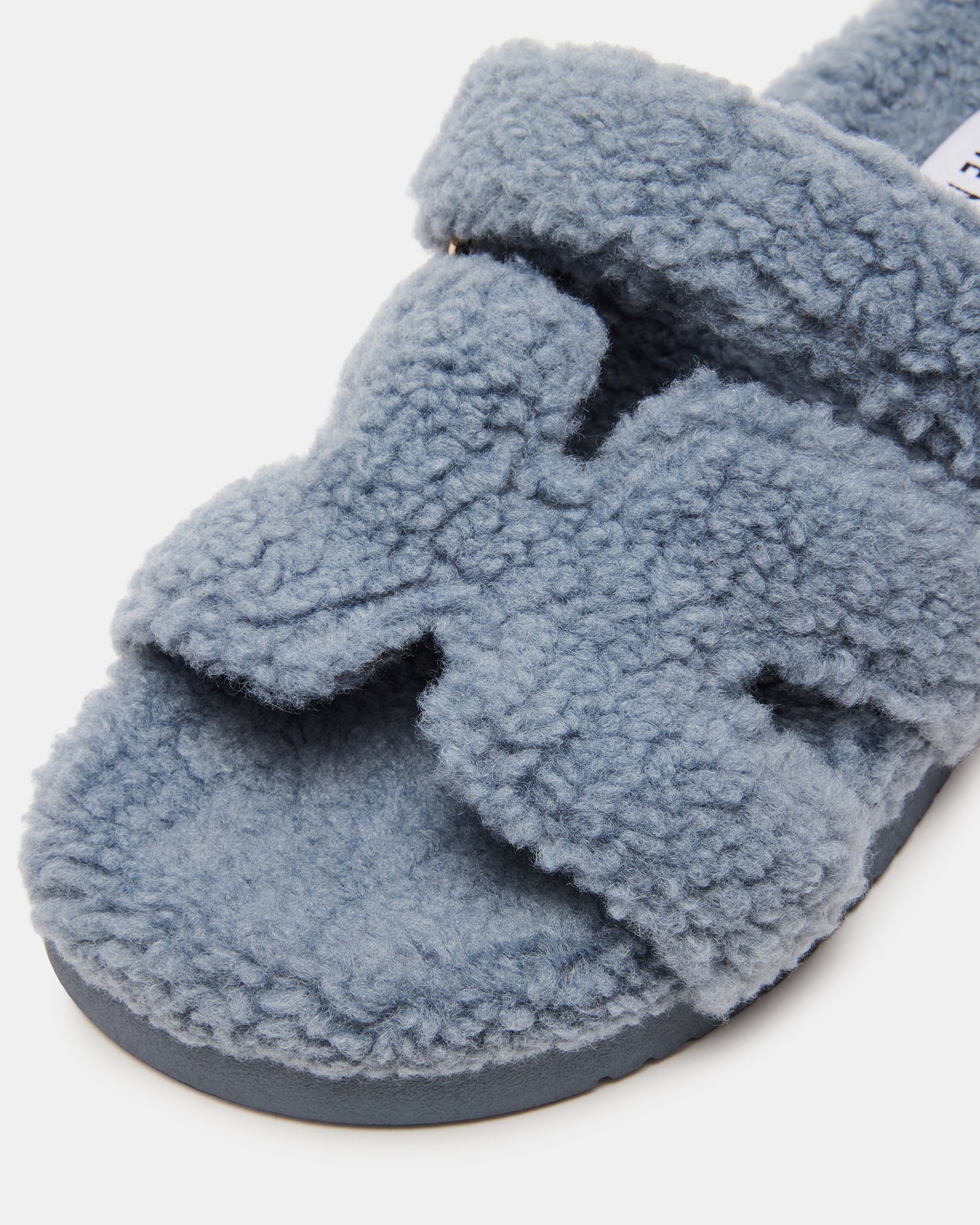 MAYVEN FAUX SHEARLING BLUE - SM REBOOTED