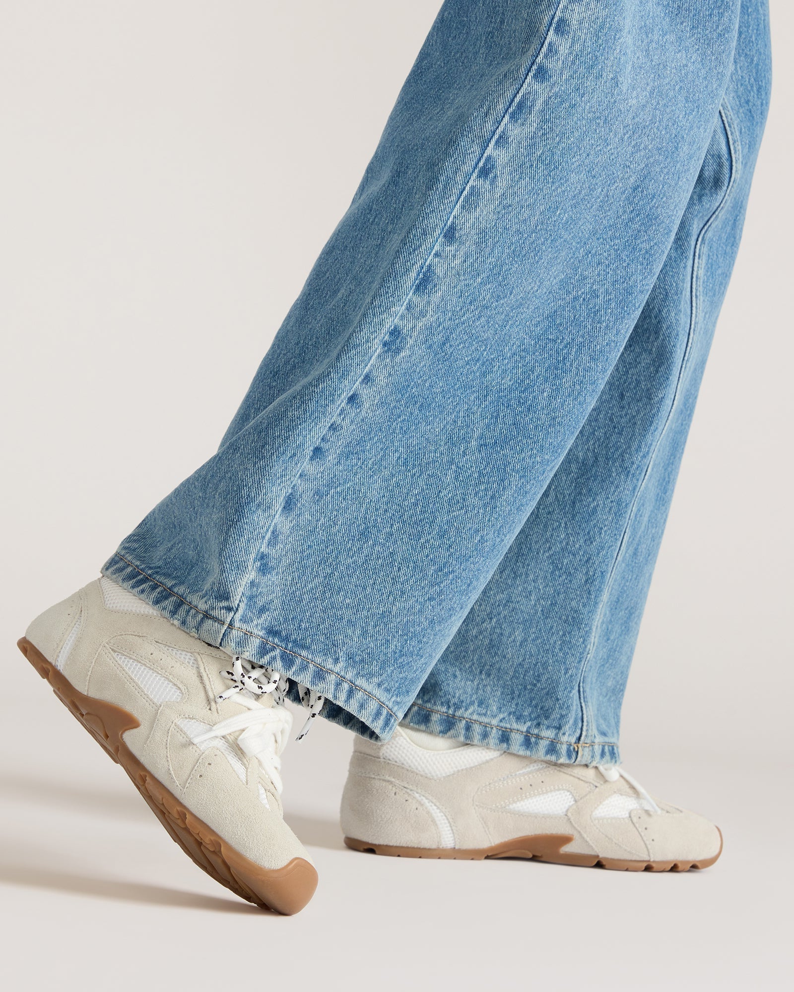 AZIEL SAND SUEDE