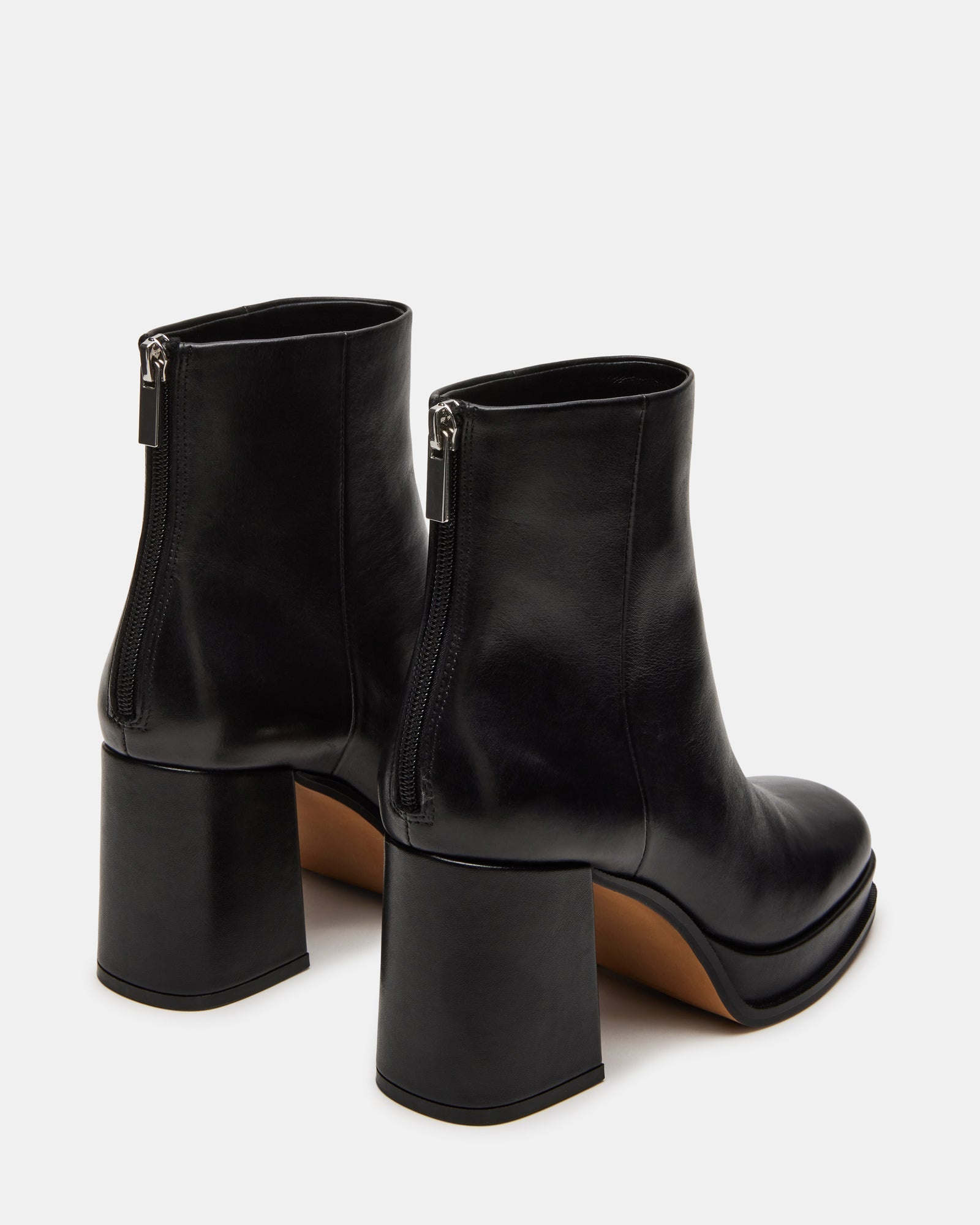 MAXIE BLACK LEATHER - SM REBOOTED