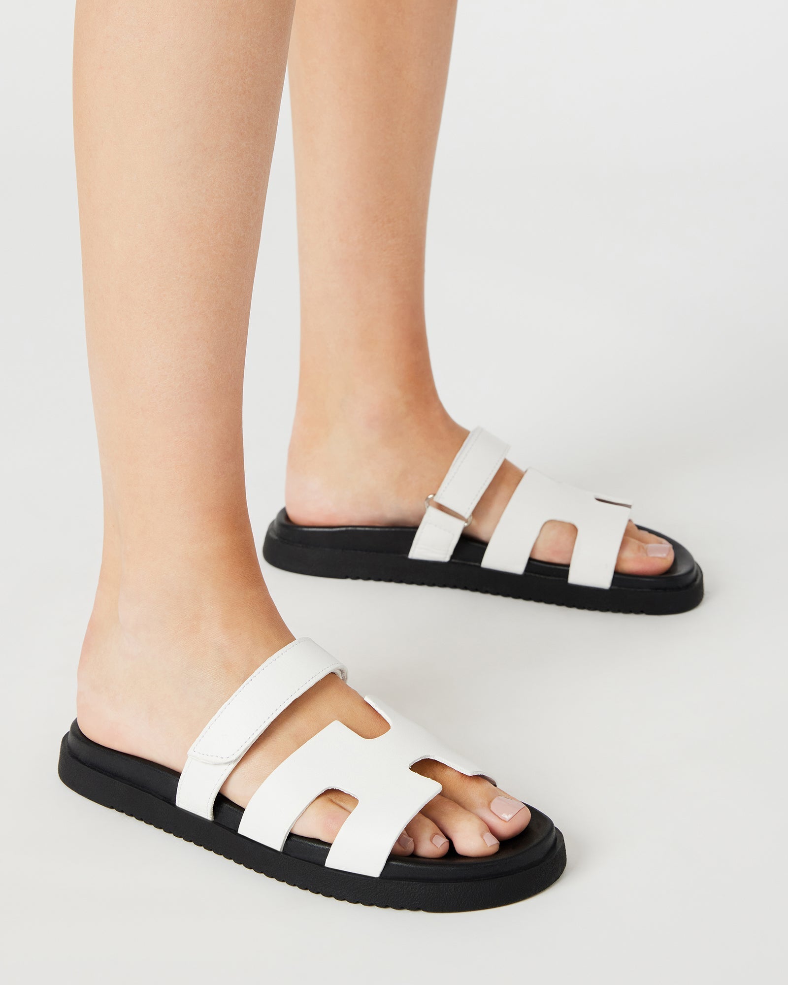 MAYVEN WHITE/BLACK - SM REBOOTED